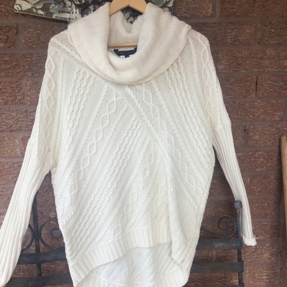 Cute Sweater - Picture 1 of 11